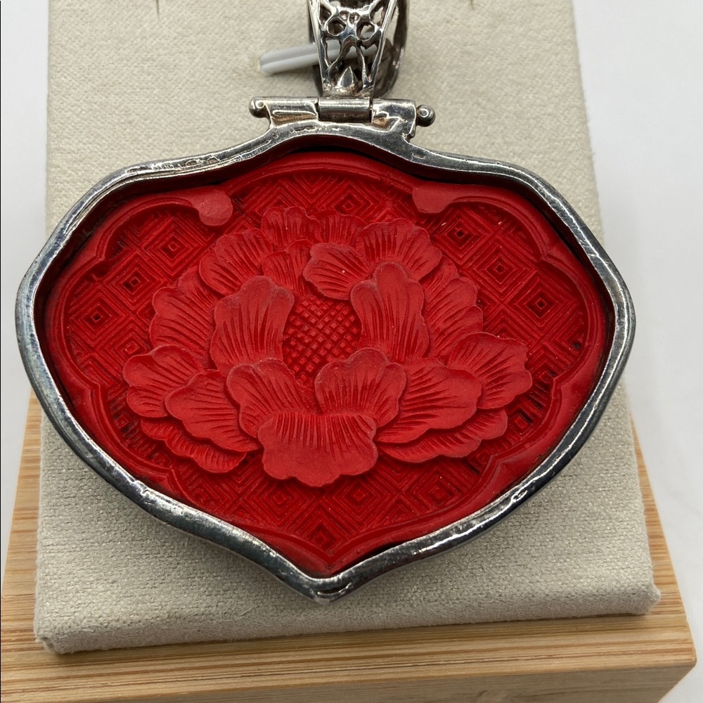 Vintage Sterling Silver Large Chinese Cinnabar Heart Shaped Pendant - Picture 4 of 10